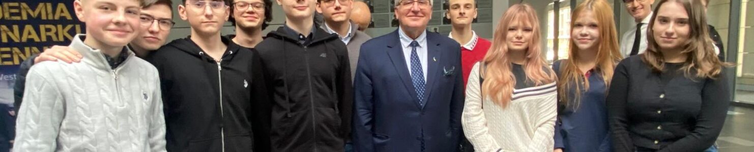 Klasa II C na spotkaniu z prezydentem Bronisławem Komorowskim