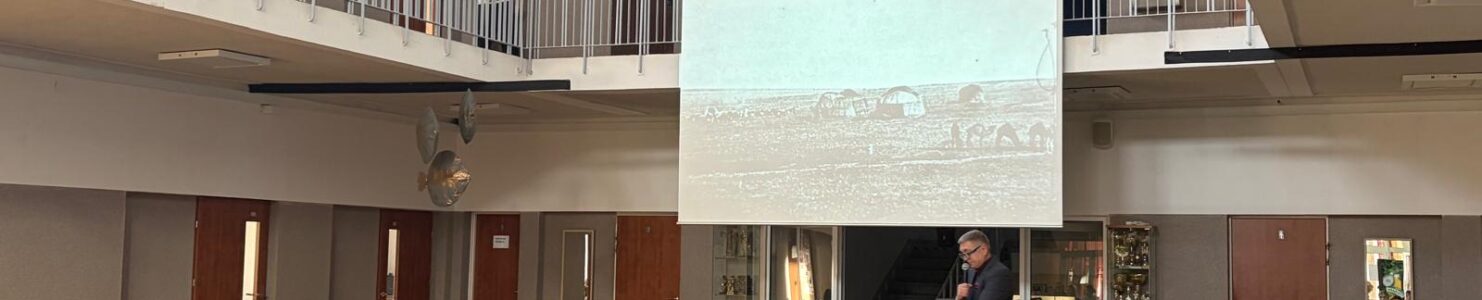 Klasy o profilu matematyczno – geograficznym na spotkaniu z repatriantem